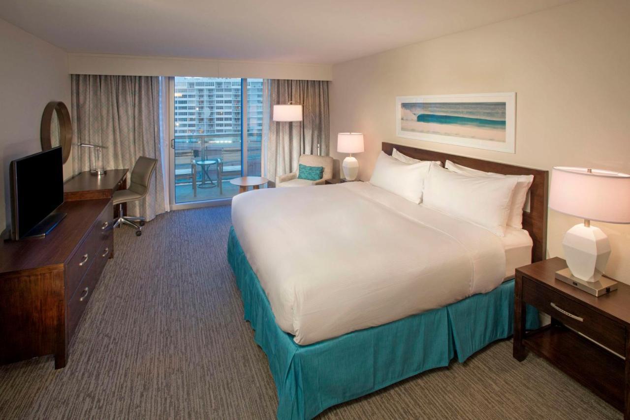 Doubletree Resort Hollywood Beach Exterior photo