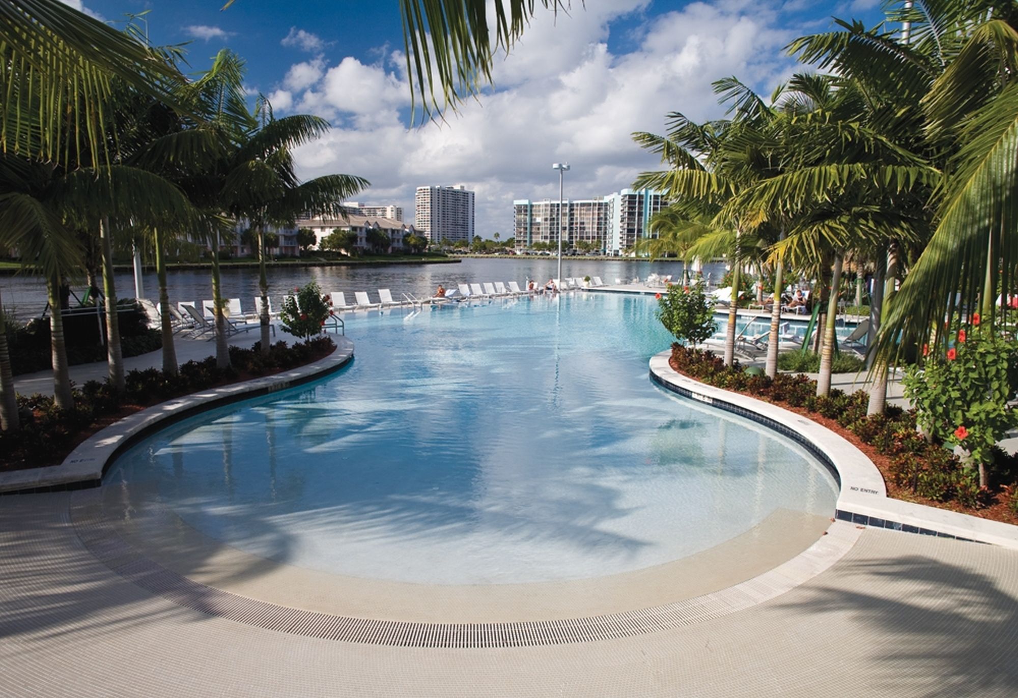 Doubletree Resort Hollywood Beach Facilities photo